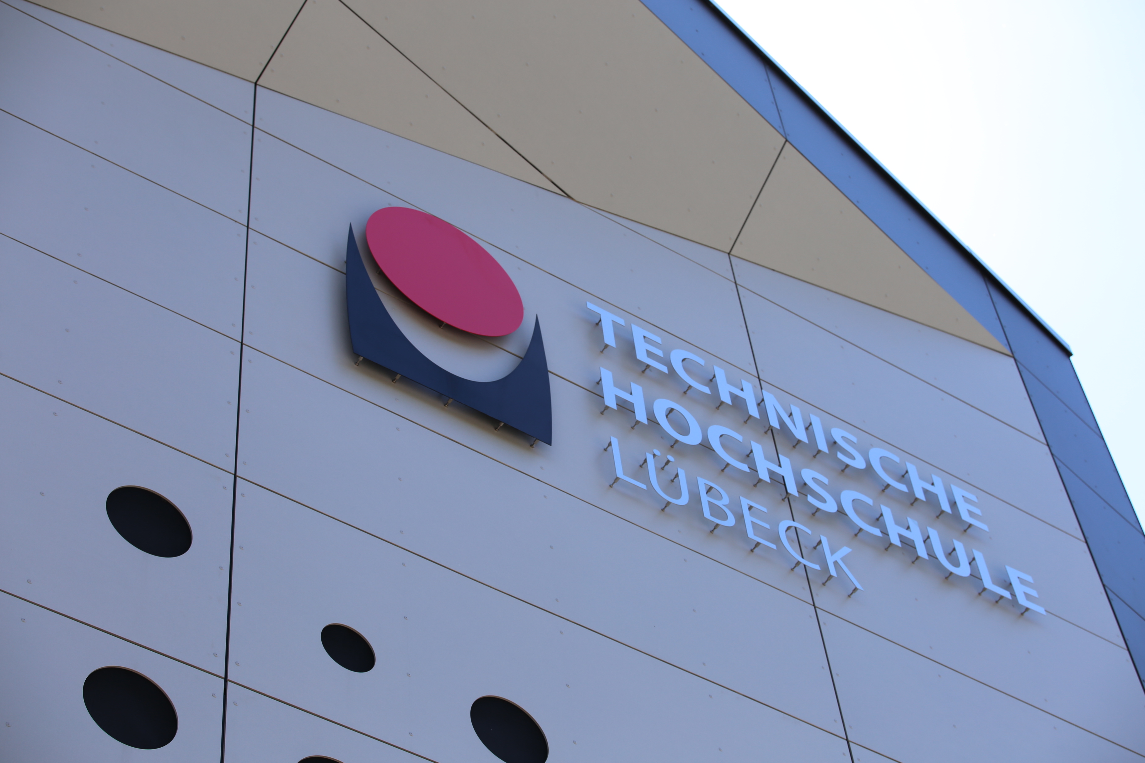 THL_Campus_aussen_Startseite.JPG